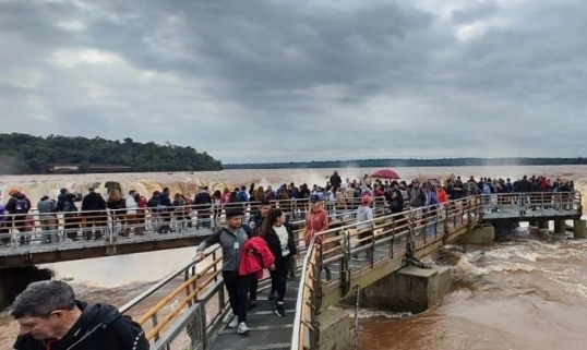 Misiones: Más de 55 mil turistas visitaron las Cataratas en la primera semana de las vacaciones de invierno