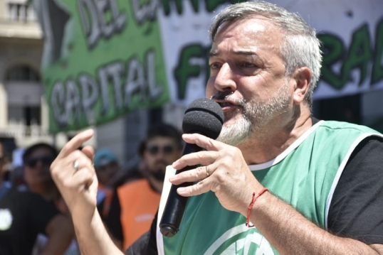 ATE monta vigilias en ministerios y secretarías ante posibles 50.000 despidos