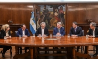 Caputo y Ziliotto firmaron un acta intención para analizar la deuda que Nación mantiene con La Pampa
