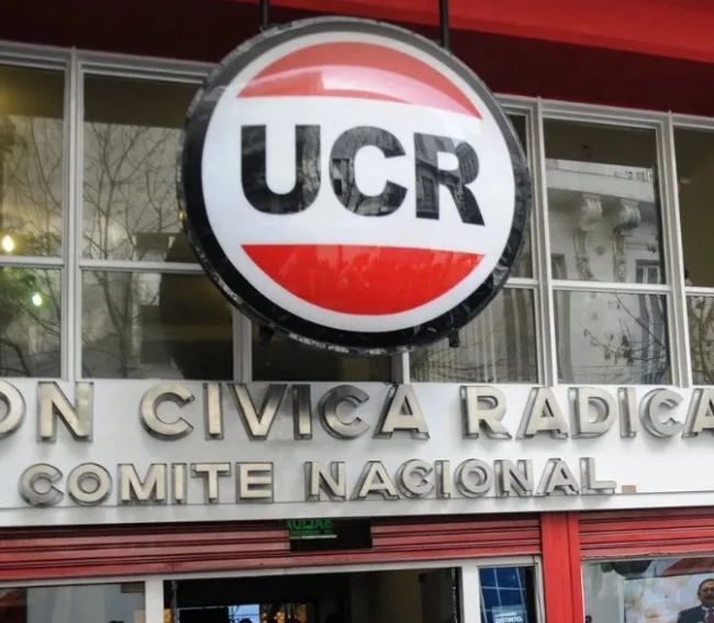 Atacan oficinas de la Unión Cívica Radical Nacional, en la ciudad de Buenos Aires