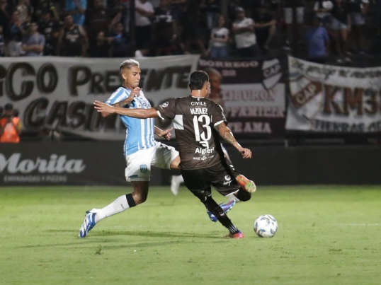 Liga Profesional de Fútbol: Racing enfrenta a Platense