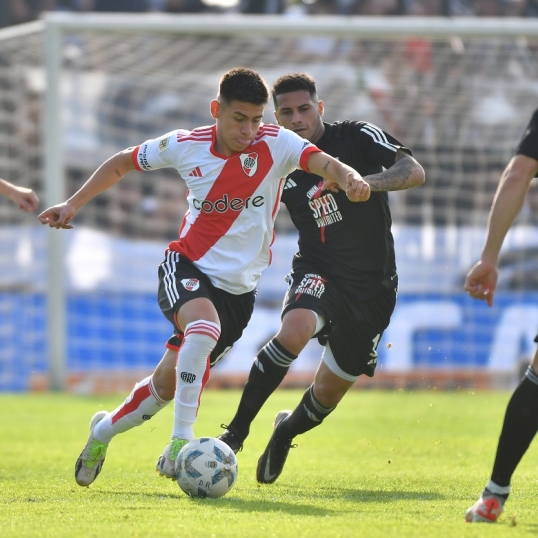 Liga Profesional de Fútbol: River visita a Deportivo Riestra