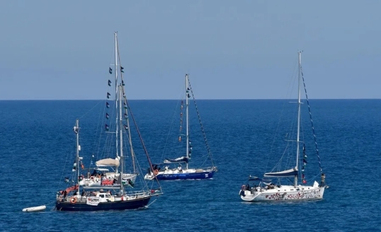 Israel secuestra a unos 175 activistas de la Flotilla que navega hacia Gaza