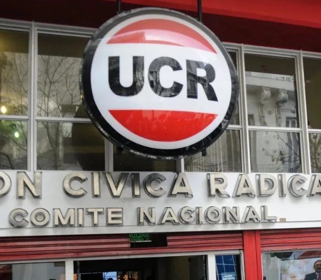 La UCR envió su «apoyo solidario» al gobernador de Chubut: «Milei que incumple con la Constitución al quitar fondos de las provincias: