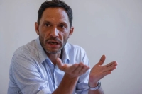 Un sector de la oposición presentó un amparo contra el DNU que amplía facultades de la SIDE