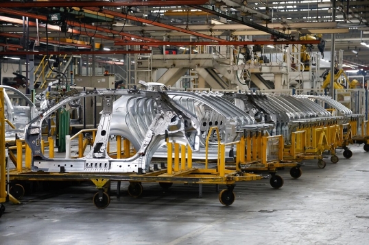 Stellantis no descarta cerrar las plantas de Fiat y de Peugeot y hay 5 mil empleos en riesgo