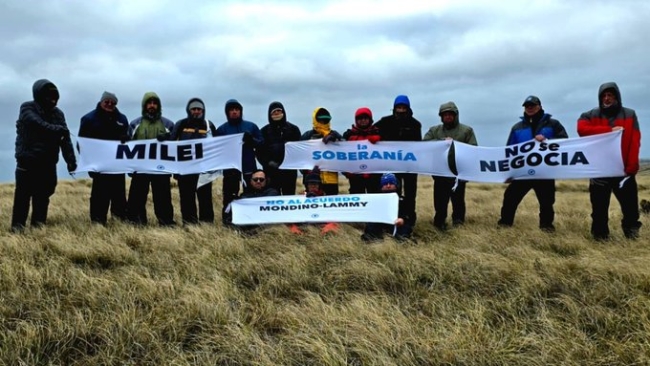 Excombatientes intiman a Milei a retractarse por dichos sobre Malvinas en medios británicos