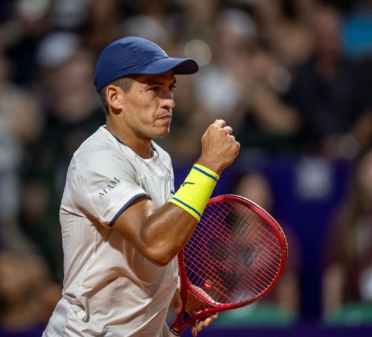 Argentina Open: Sebastián Baéz, le ganó a Camilo Ugo Carabelli y es semifinalista