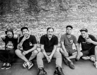 2 MINUTOS regresa con todo su punk al Teatro Ópera La Plata