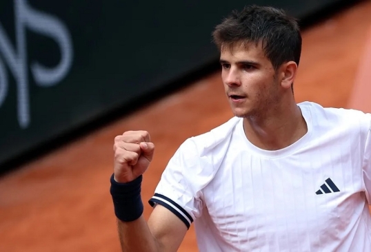 Roland Garros: El español Rafael Jódar, el checo Mensik y el brasileño Joao Fonseca siguen avanzando