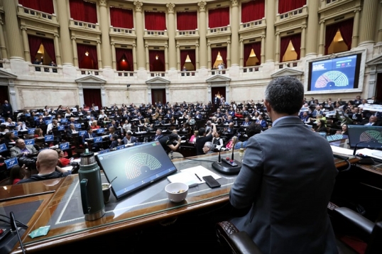 En el presupuesto 2025 las provincias perderán US$ 5.000 millones