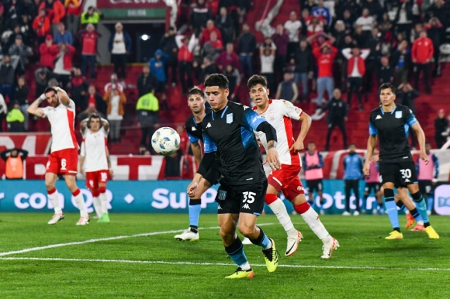Torneo clausura de la Liga Profesional de Fútbol: Racing visita a Huracán por novena fecha