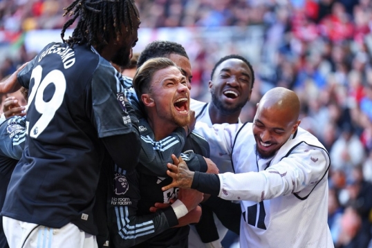 Premier League: Aston Villa superó al Manchester City