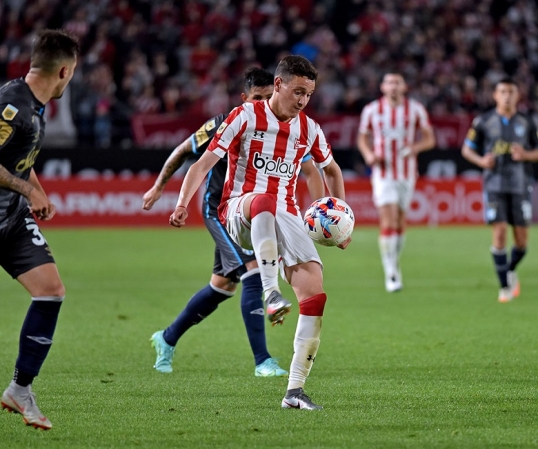 Liga Profesional de Fútbol: Atlético Tucumán enfrenta a Estudiantes y Sarmiento a Tigre
