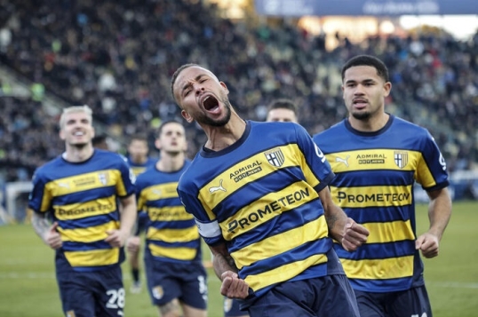 Serie A de Italia: Parma superó 2-1 al Monza, un gol marcó el argentino Rodrigo Valenti