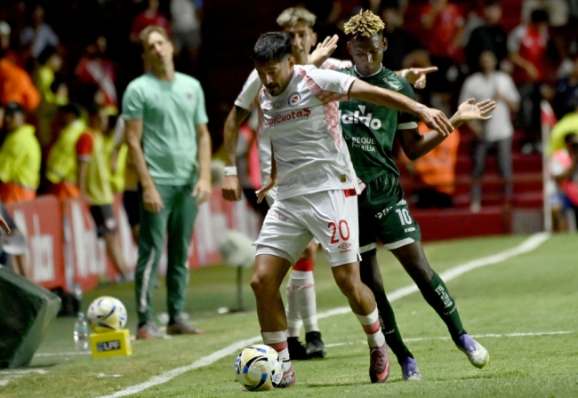 Torneo apertura de la Liga Profesional de Fútbol: Argentinos derrotó a Sarmiento