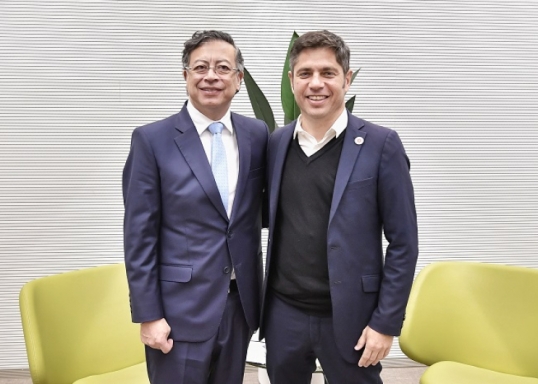 España: Axel Kicillof se reunió con el presidente Gustavo Petro