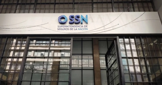 Superintendencia de Seguros: Habilitan a manejar un fondo millonario a una firma sin antecedentes