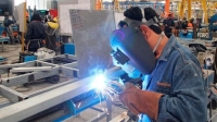 La UIA marca una nueva caída de la actividad manufacturera en abril