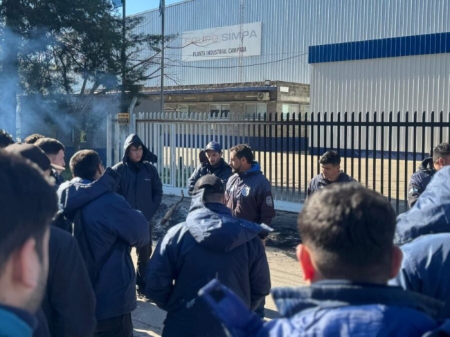 Cierran la fábrica de motos KTM y despiden a 50 trabajadores
