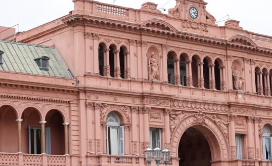 El Gobierno de Milei cuestionó con un video la institucionalización del feminismo en Argentina