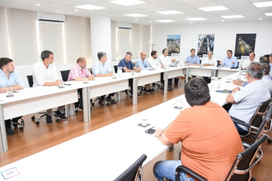 Katopodis e intendentes bonaerenses se reunieron por obras en la Autovía Provincial Ruta 6