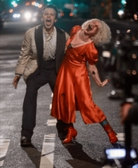 Se estrena el film «La Novia!», con Christian Bale, Jessie Buckley