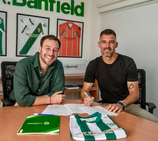 Mariano Andújar, es el nuevo manager deportivo de Banfield