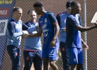 Eliminatorias sudamericanas Mundial 2026: Ecuador, del argentino Beccacece visita a Brasil