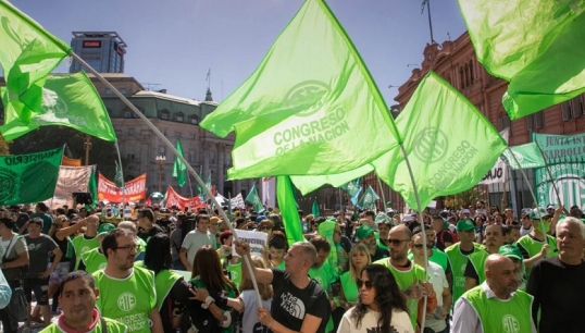 ATE marcha al Congreso para rechazar la Ley de Extranjerización de Tierras