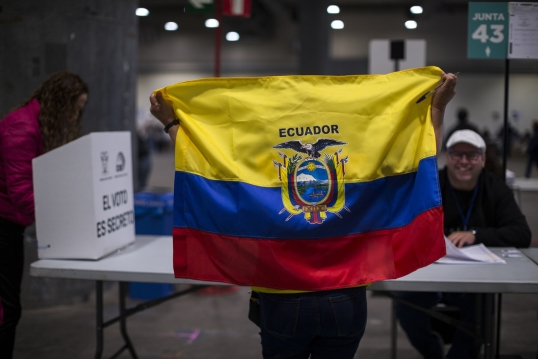 Perdió Noboa: Ecuador dice «no» a las bases extranjeras y a la reforma de la constitución