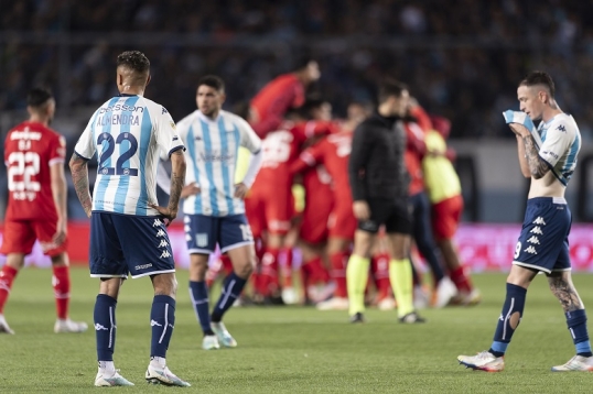 Copa de la Liga Profesional: Independiente venció 2-0 a Racing en el cilindro