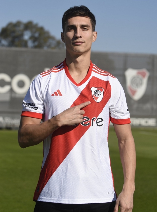 River presentó al defensor Federico Gattoni como nuevo jugador del club