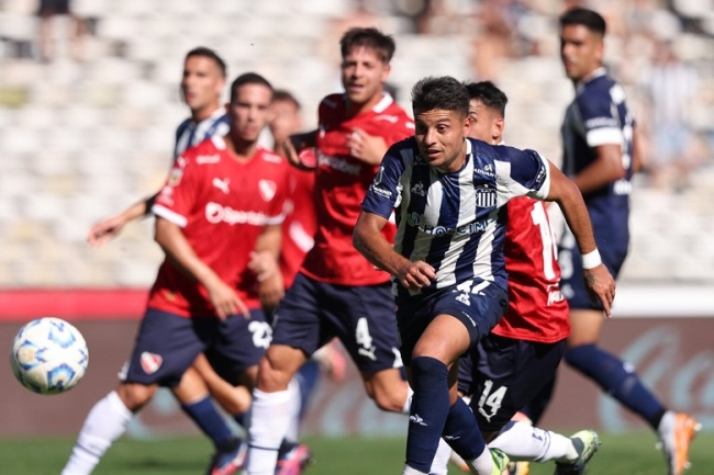 Torneo apertura de la Liga Profesional de Fútbol: Independiente juega ante Talleres