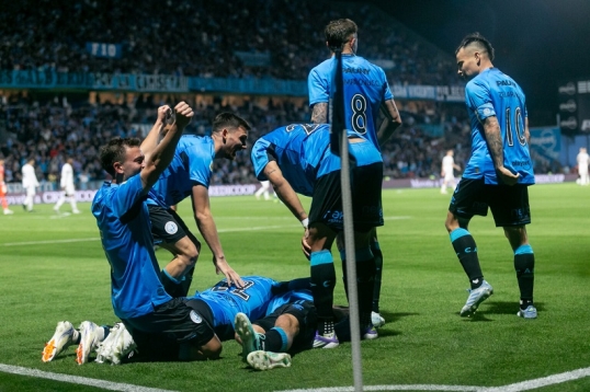 Torneo clausura de la Liga Profesional de Fútbol: Belgrano derrotó por 3-0 a Newell's Old Boys