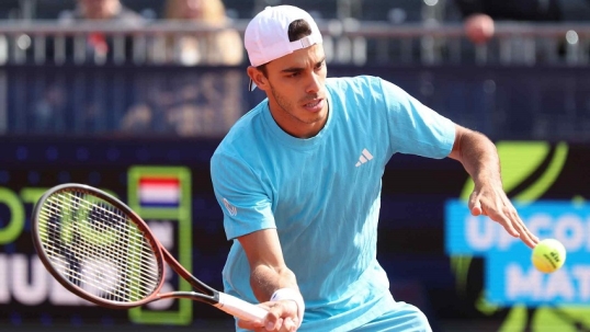 Roland Garros 2026: Francisco Cerúndolo ganó al francés Hugo Gaston y avanzó a tercera ronda