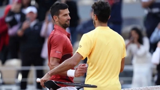 Roland Garros: Francisco Cerúndolo perdió ante Novak Djokovic en cinco sets y quedó eliminadó del Grand Slam