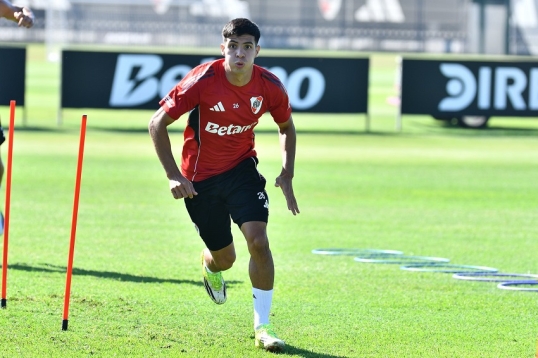 Torneo apertura de la Liga Profesional de Fútbol: River visita a Argentinos Juniors
