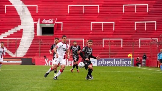 Liga Profesional de fútbol: Newell´s Old Boys, de visitante derrotó 1-0 a Barracas
