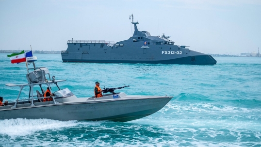 Irán cerró de nuevo el estrecho de Ormuz: «Se lo advertimos, pero lo ignoraron»