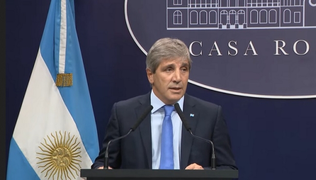 Luis Caputo, se encuentra en Washington para reunirse con el secretario del Tesoro, Scott Bessent