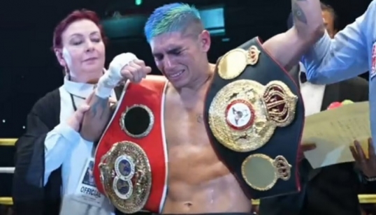 Tokio: Fernando “Puma” Martínez, el único campeón mundial del boxeo argentino ganó y los títulos supermosca
