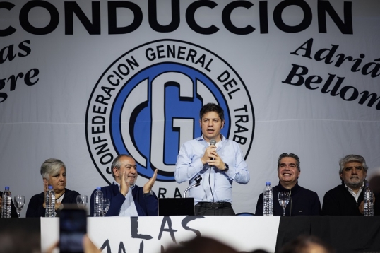 Kicillof criticó la situación económica de la Argentina, expresó que «no se puede vivir porque unos pocos se llevan todo»