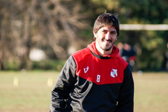 El ascenso de luto: Falleció a los 36 años el entrenador de Luján, Santiago Fredes