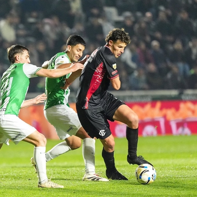 Torneo clausura de la Liga Profesional de Fútbol: Barracas venció por 3-1 a Banfield