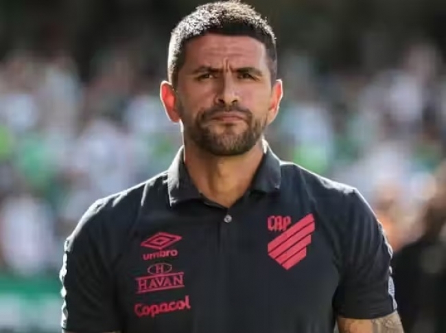 Copa Sudamericana: “Lucho” González será el director técnico de Athletico Paranaense ante Racing