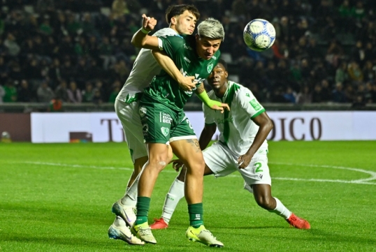Torneo clausura liga profesional de fútbol: Banfield derrotó 3-2 a Sarmiento
