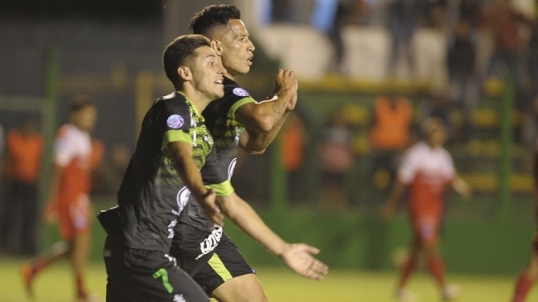Liga Profesional de Fútbol: Defensa y Justicia venció 2-1 a Argentinos