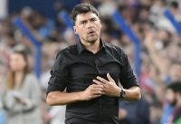 Estudiantes de La Plata acordó con el entrenador Alexander Medina