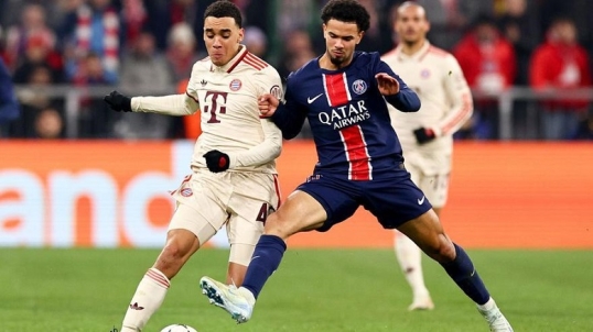 Mundial de clubes: Bayern Munich enfrenta a PSG, por un lugar en las semifinales